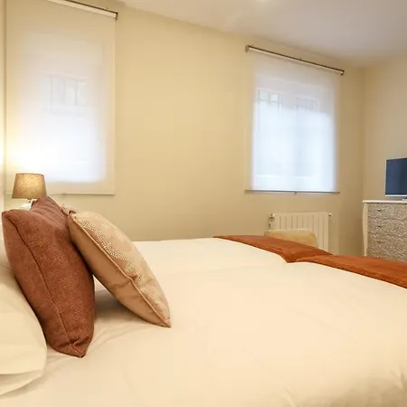 Paseo Del Arenal En El Casco Viejo